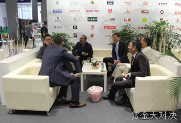 赏金大对决与您“光”耀前行，照靓零售新体验！